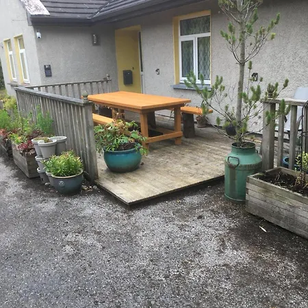 Long Acre, In Manorhamilton, Leitrim *