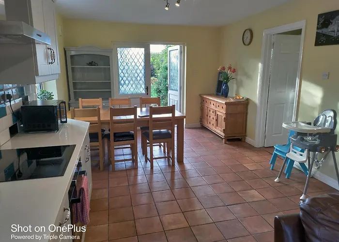 Long Acre, In Manorhamilton, Leitrim