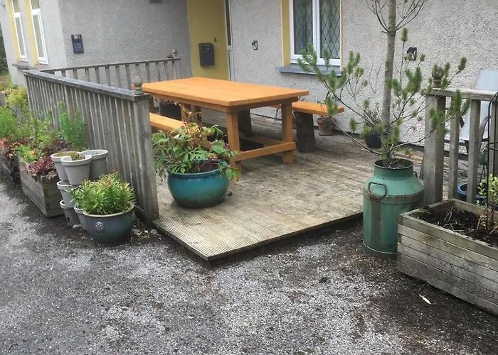 Long Acre, In Manorhamilton, Leitrim *